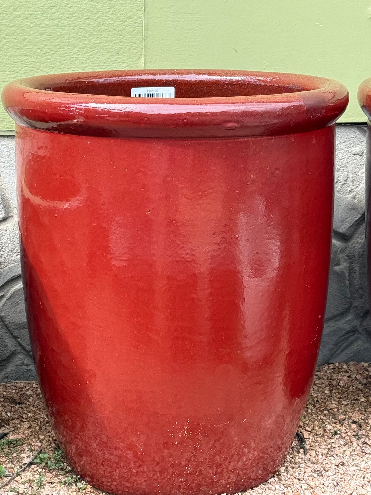 20" Chili Red Cana Pot - Lion