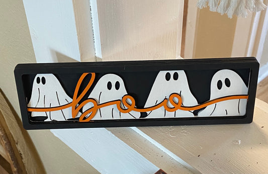 “Boo” Ghost Wooden Sign